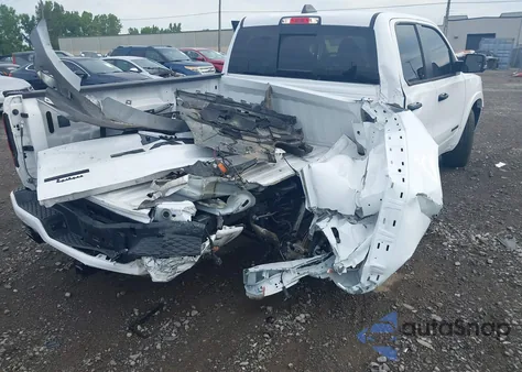 2025 Ram 1500 Big Horn Crew Cab 4X4 6'4 Box из США, поврежденный, VIN 1C6SRFBP5SN523328